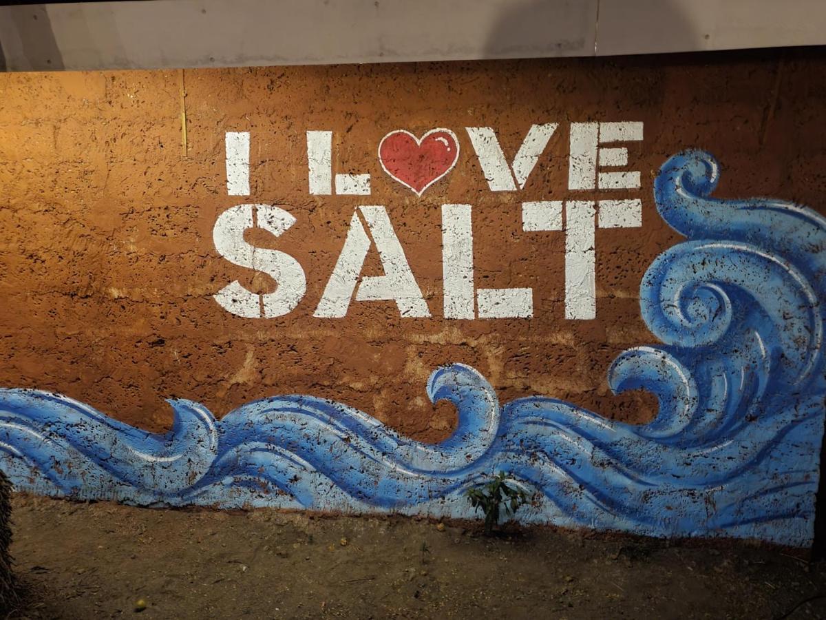 Salt Water Resort Dāpoli Exterior foto